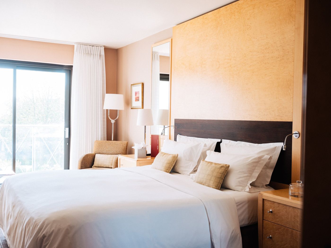 The-Club-Hotel---Spa-Room-18