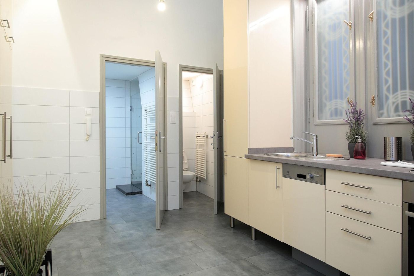 Maverick-Apartments---Vintage-Doubles-Room-33