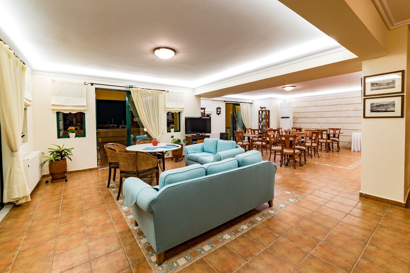 Andreolas-Luxury-Suites-Lobby-20