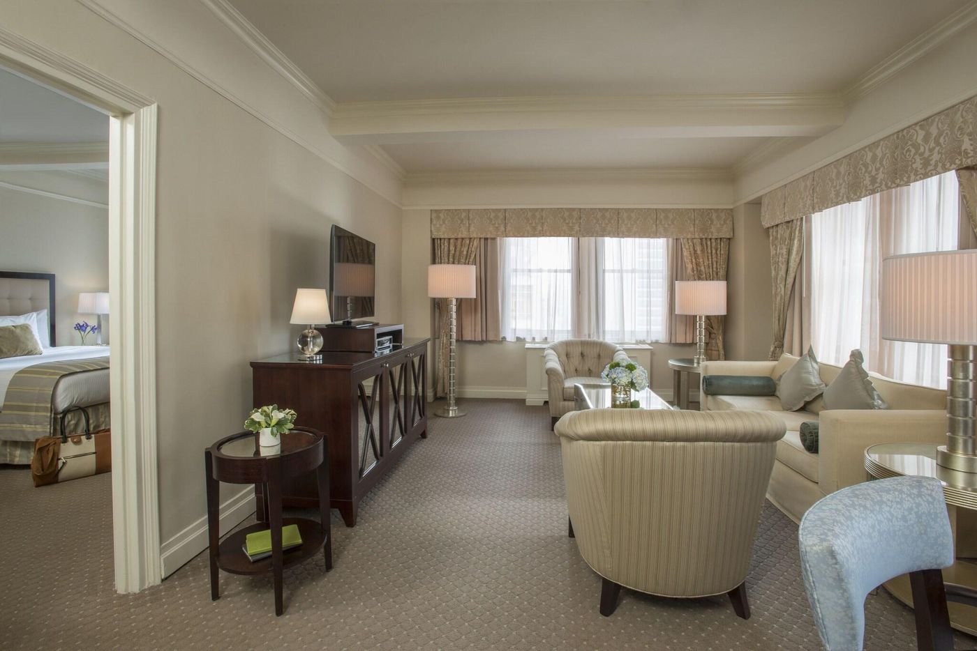 Warwick-New-York-Hotel-Room-21