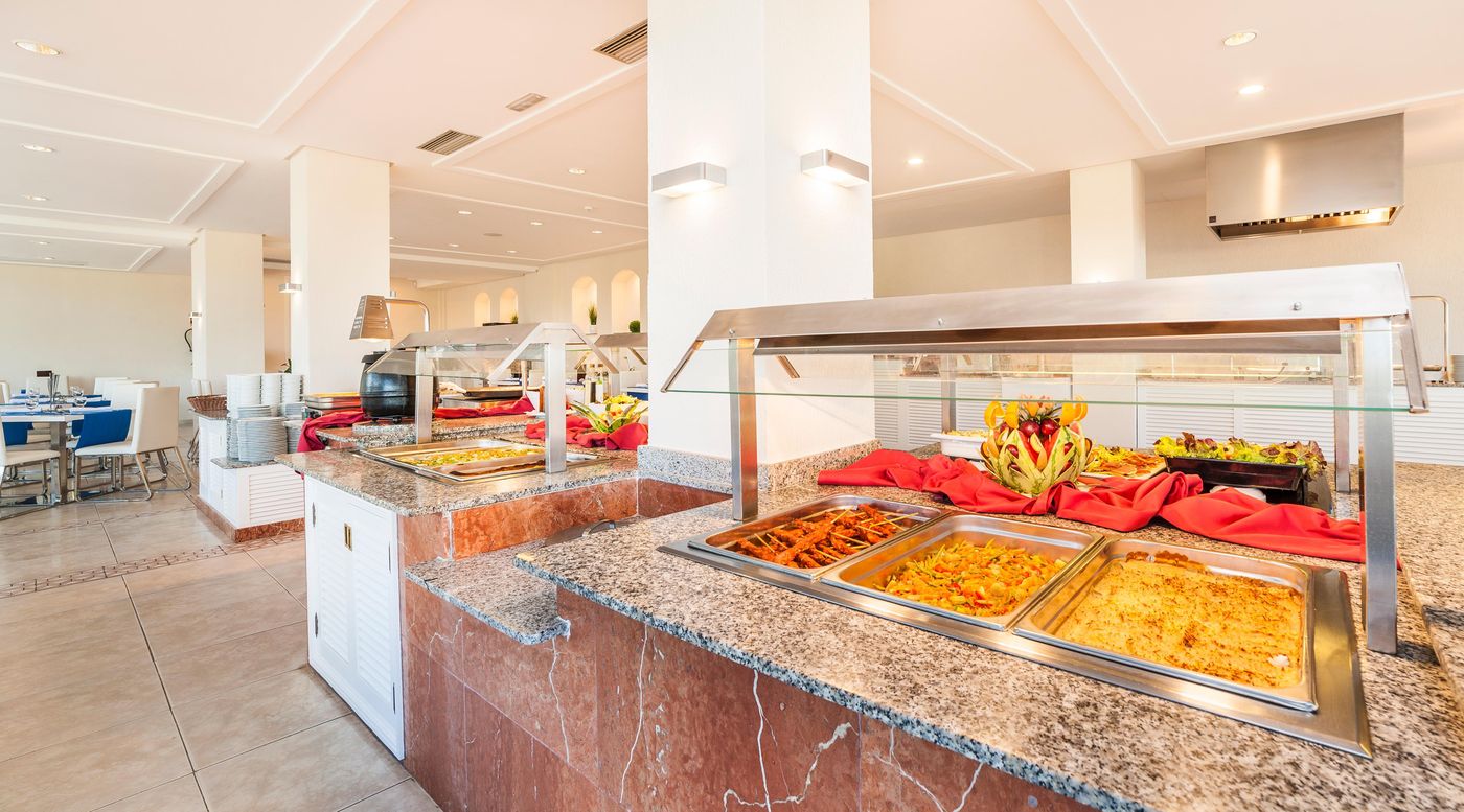 Globales-Cala------n-Blanes-Restaurant-19