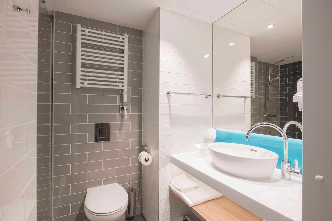 Holiday-Inn-Express-Warsaw---Mokotow-Room-33