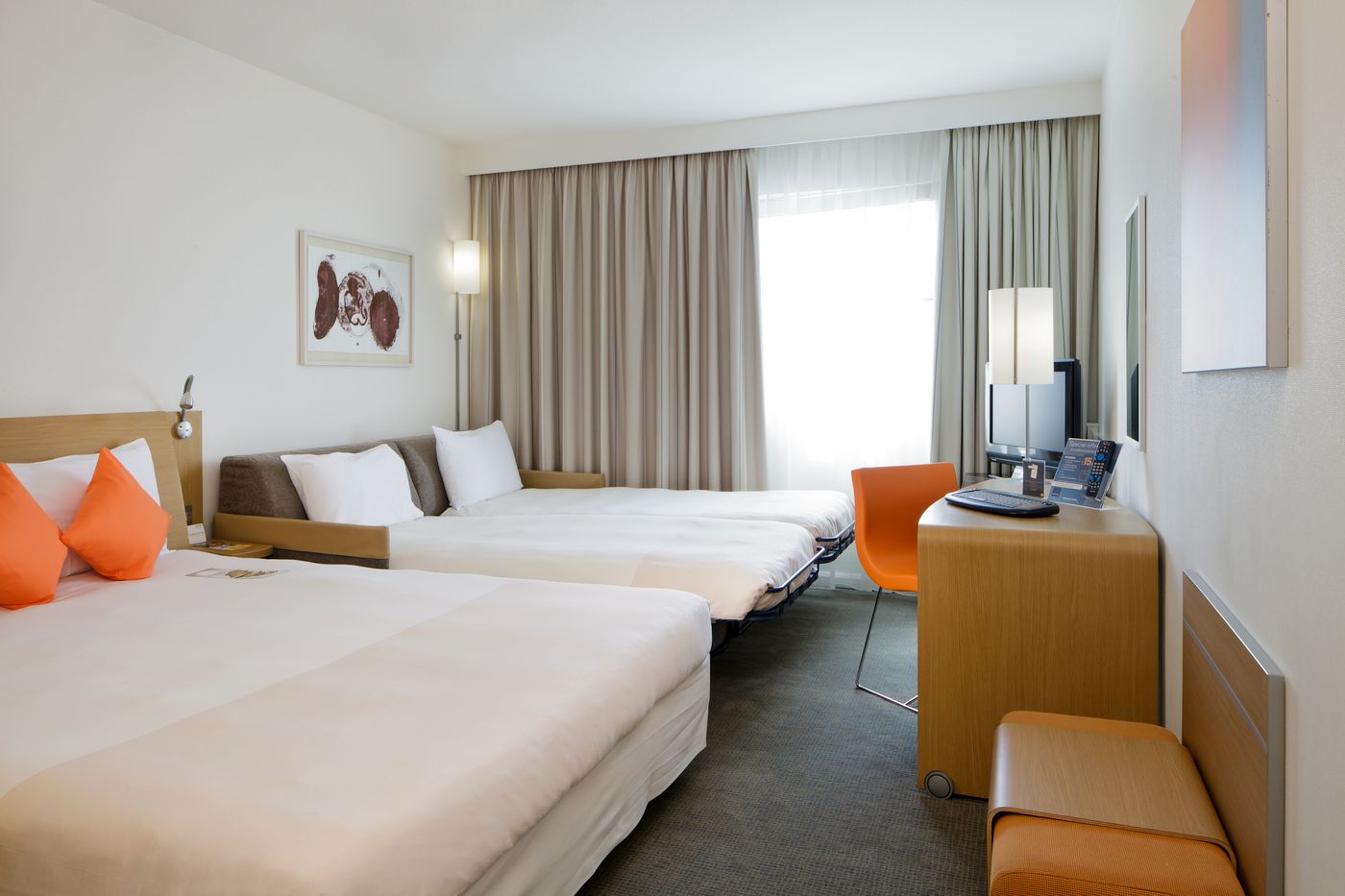 Novotel-Paris-la-Defense-Room-30