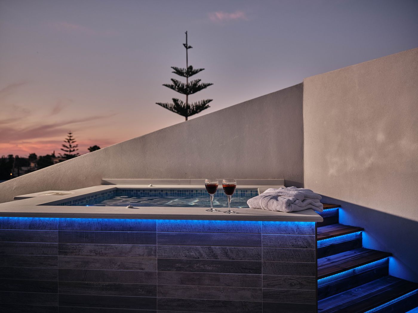 Savvas & Joanna Boutique