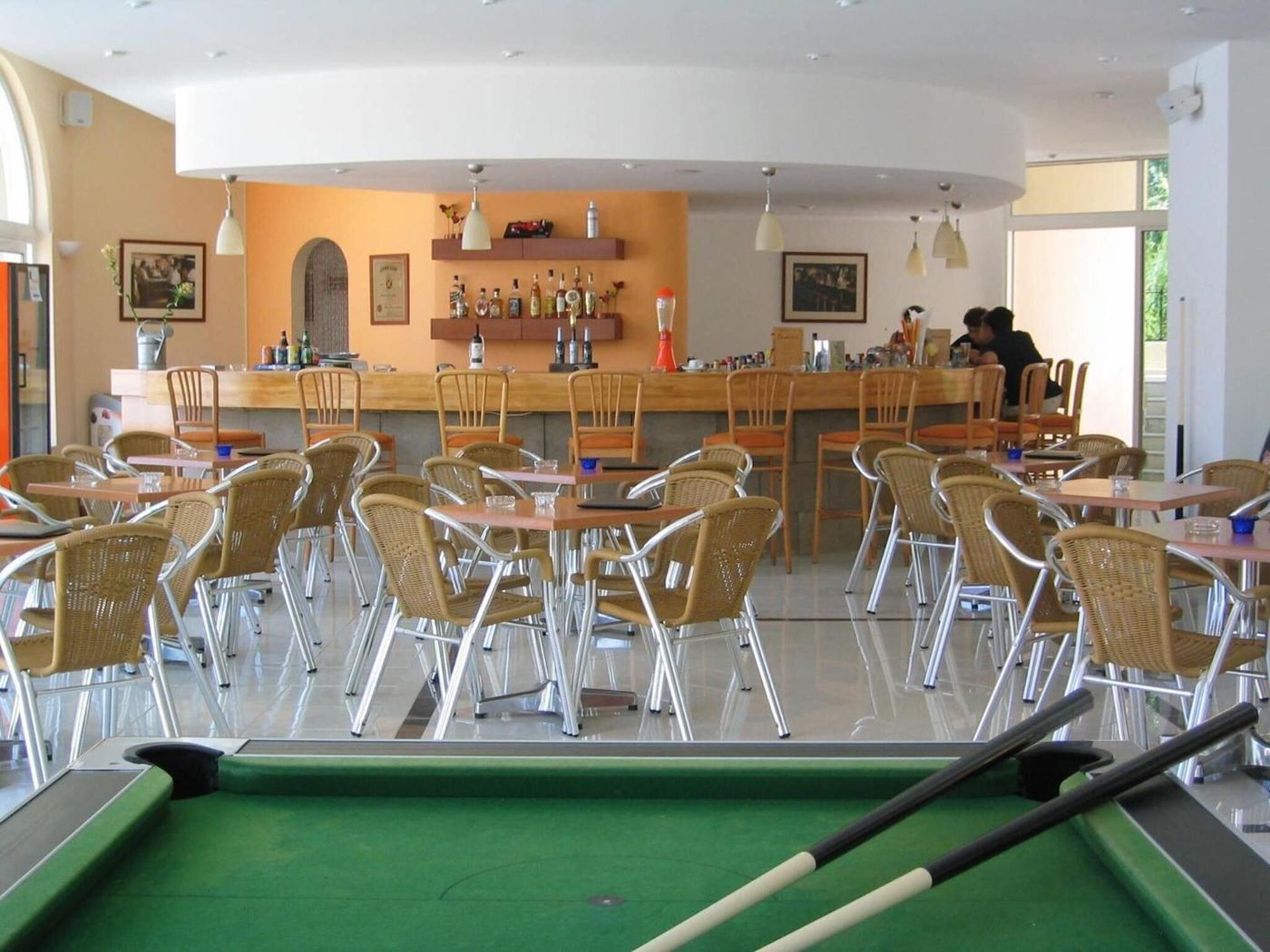 Summerland-Hotel-and-Bungalows-Bar-34