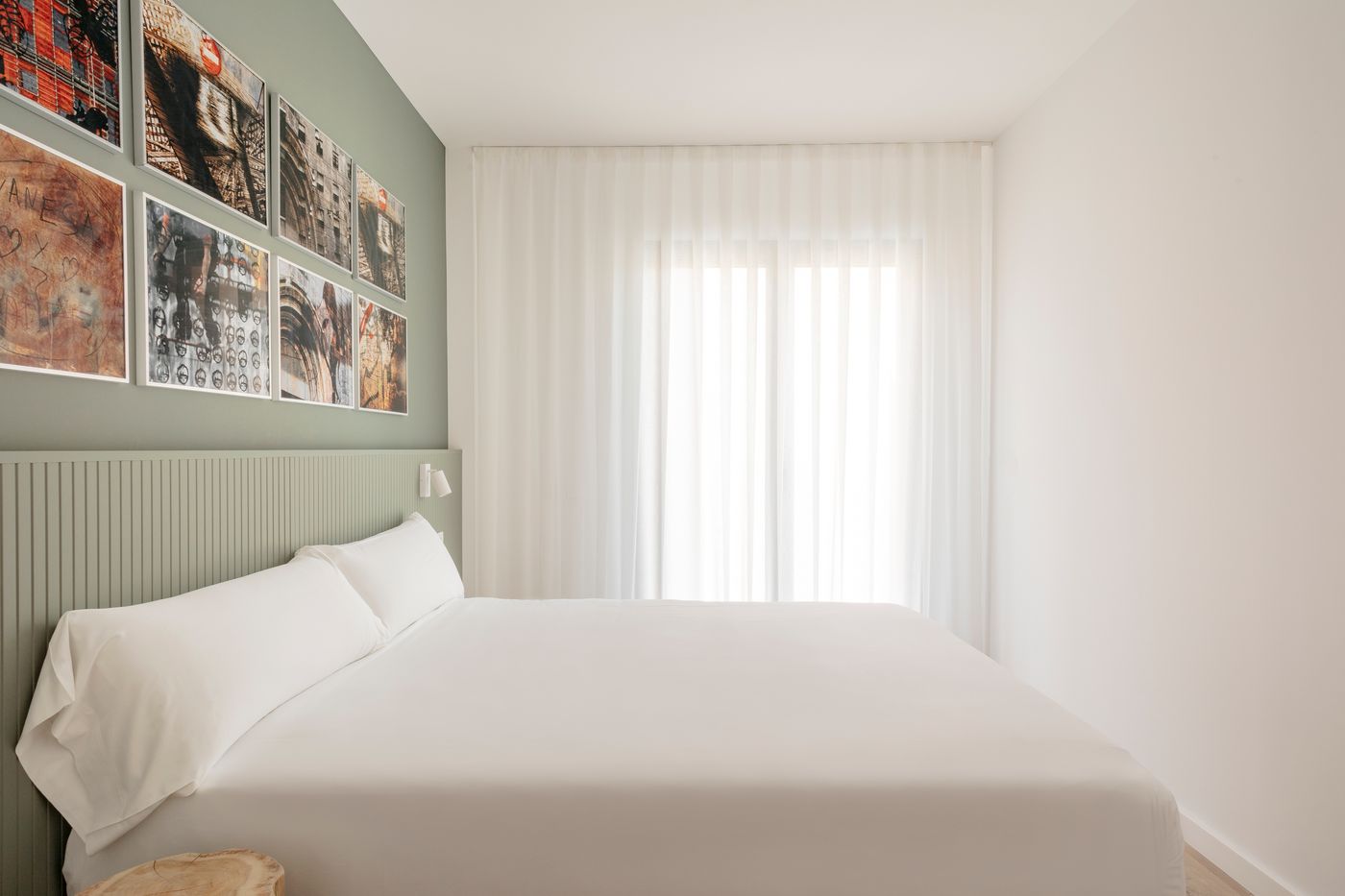 Europa Apartments-Spain-Hospitalet de Llobregat-Room-9