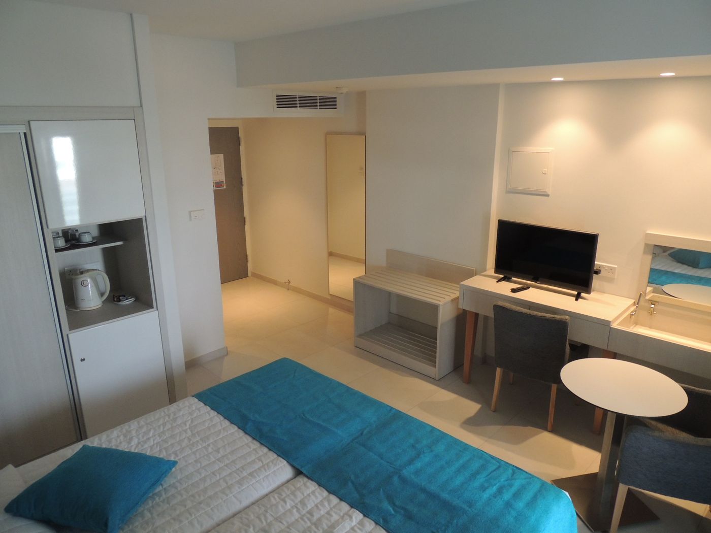 Anesis-Hotel-Room-36