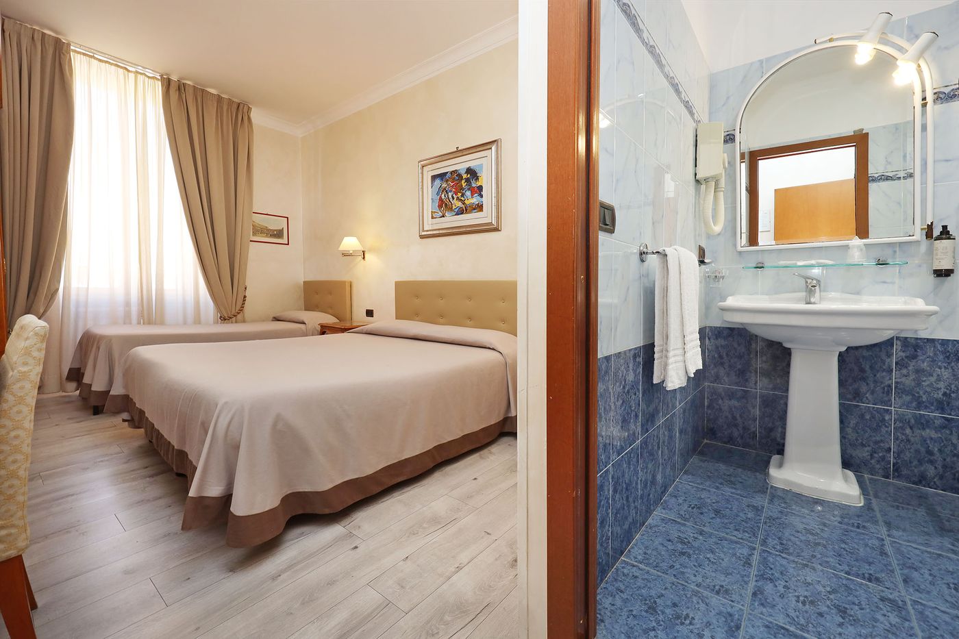 Rimini-Hotel-Room-25
