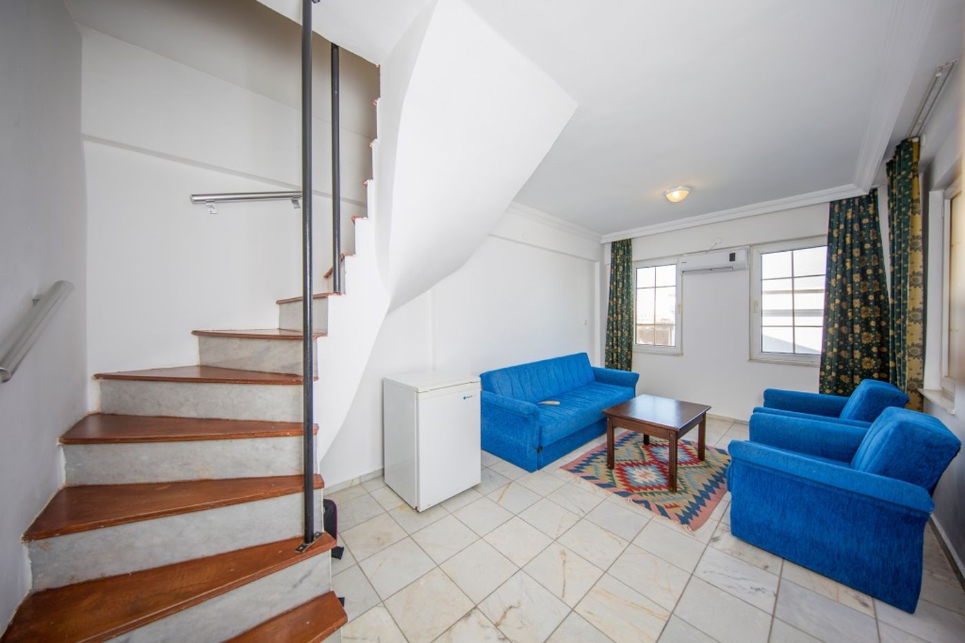 Family-Belvedere-Room-30