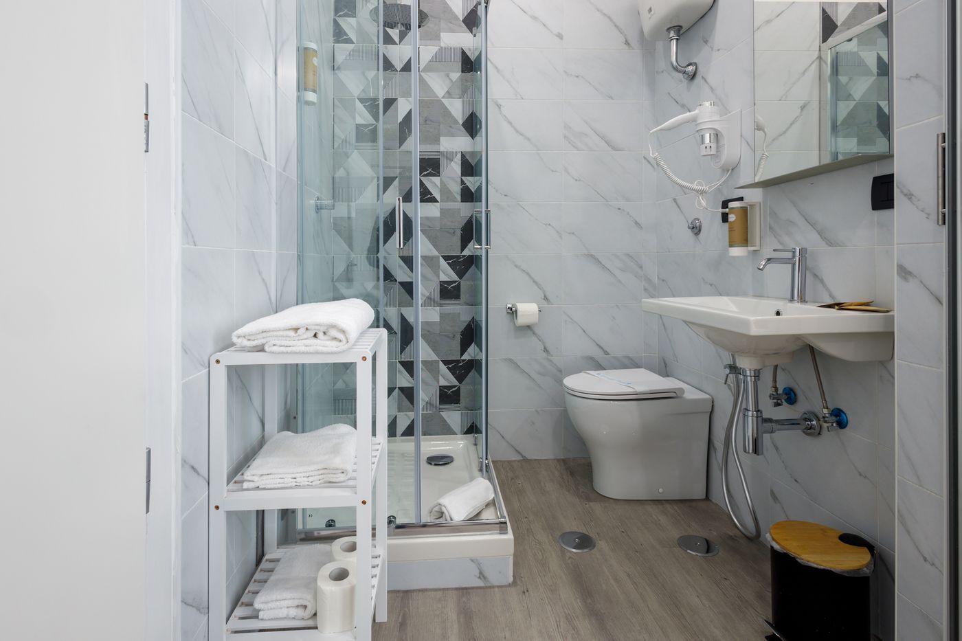 Crossroad-Hotel-Room-26