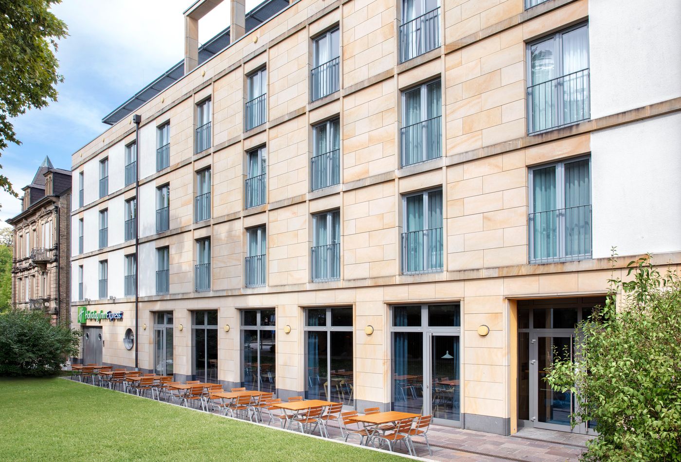 Holiday Inn Express Baden-Baden-Germany-BADEN-BADEN-General view-8