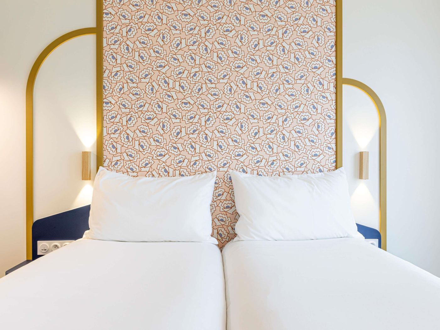 Ibis-Styles-Paris-Cambronne-Room-37