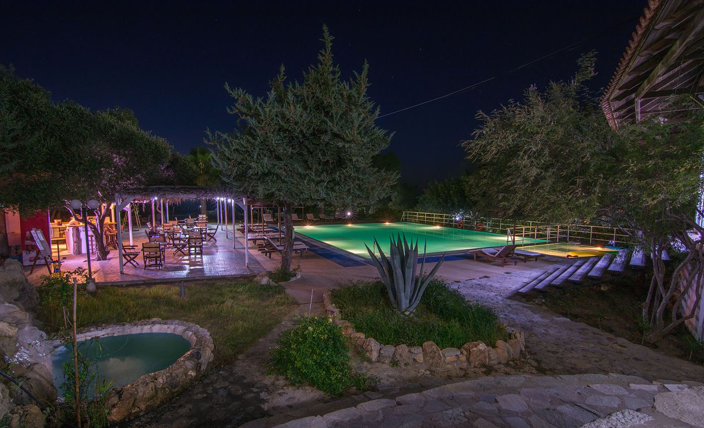 The-Small-Village-Bar-20