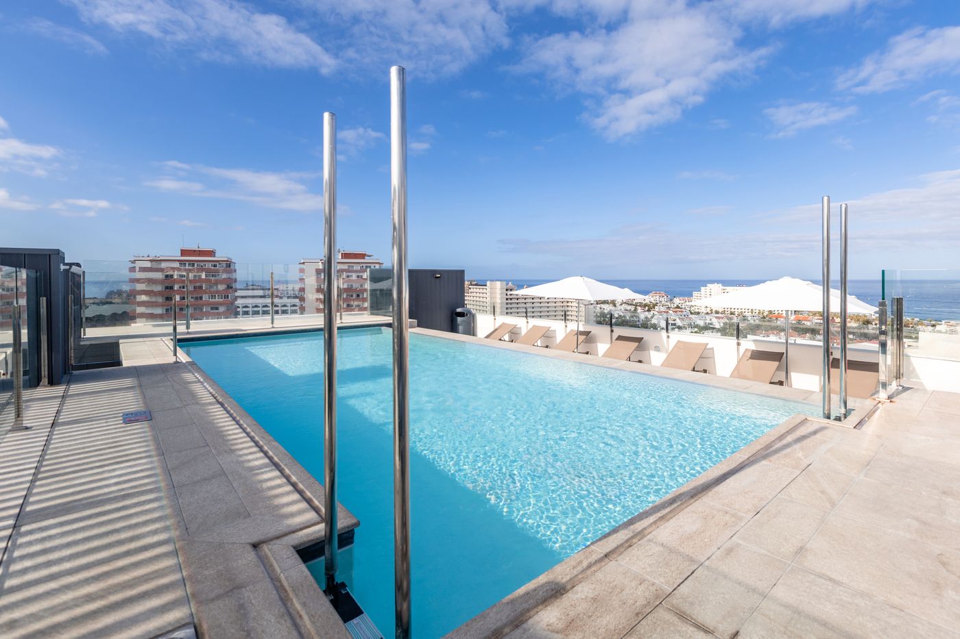 Catalonia-Oro-Negro-Pool-8