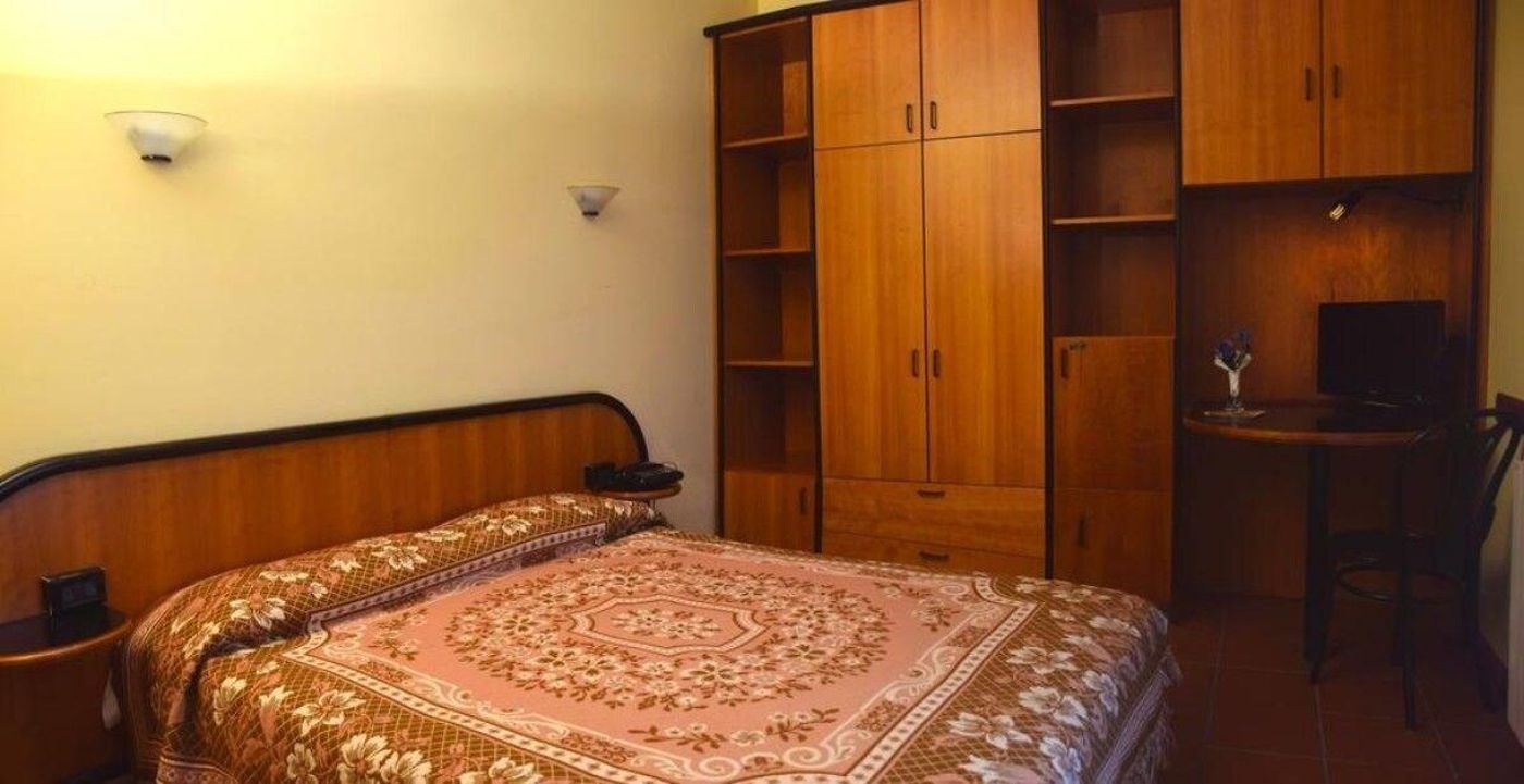 LH-Albergo-il-Picchio-Room-9
