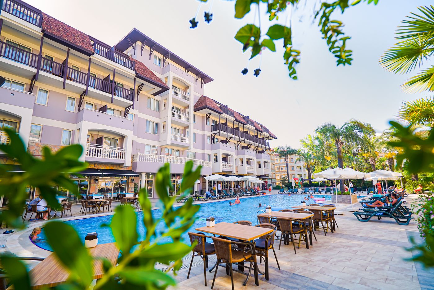 Side Village Family Suites