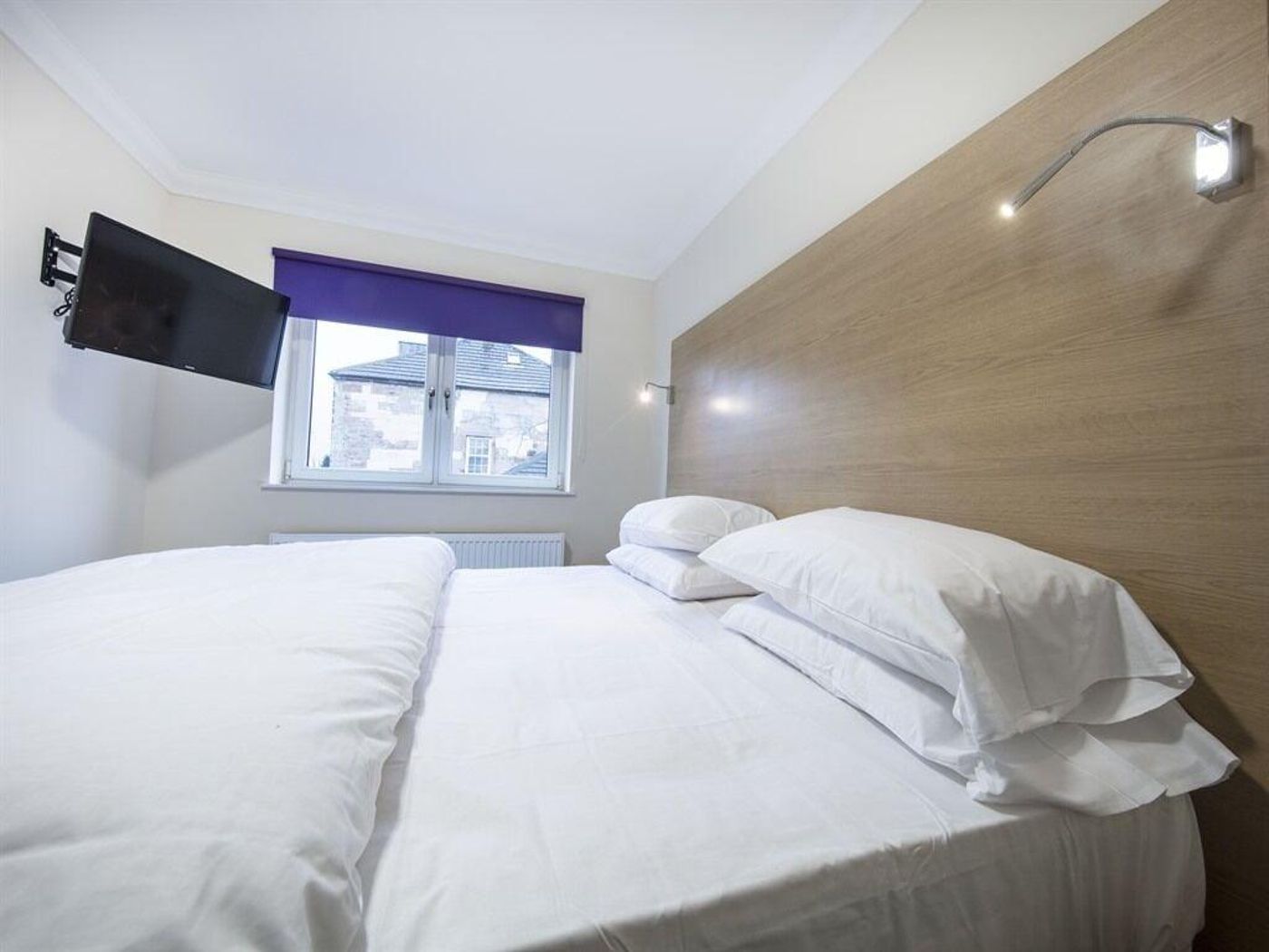 The Bay Horse-United Kingdom-Hamilton-General view-10