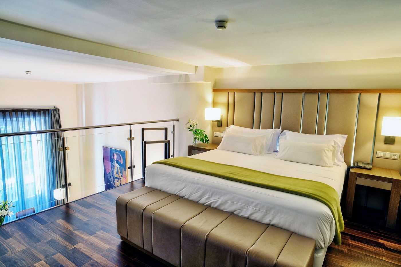 NH-Collection-Madrid-Palacio-de-Tepa-Room-56