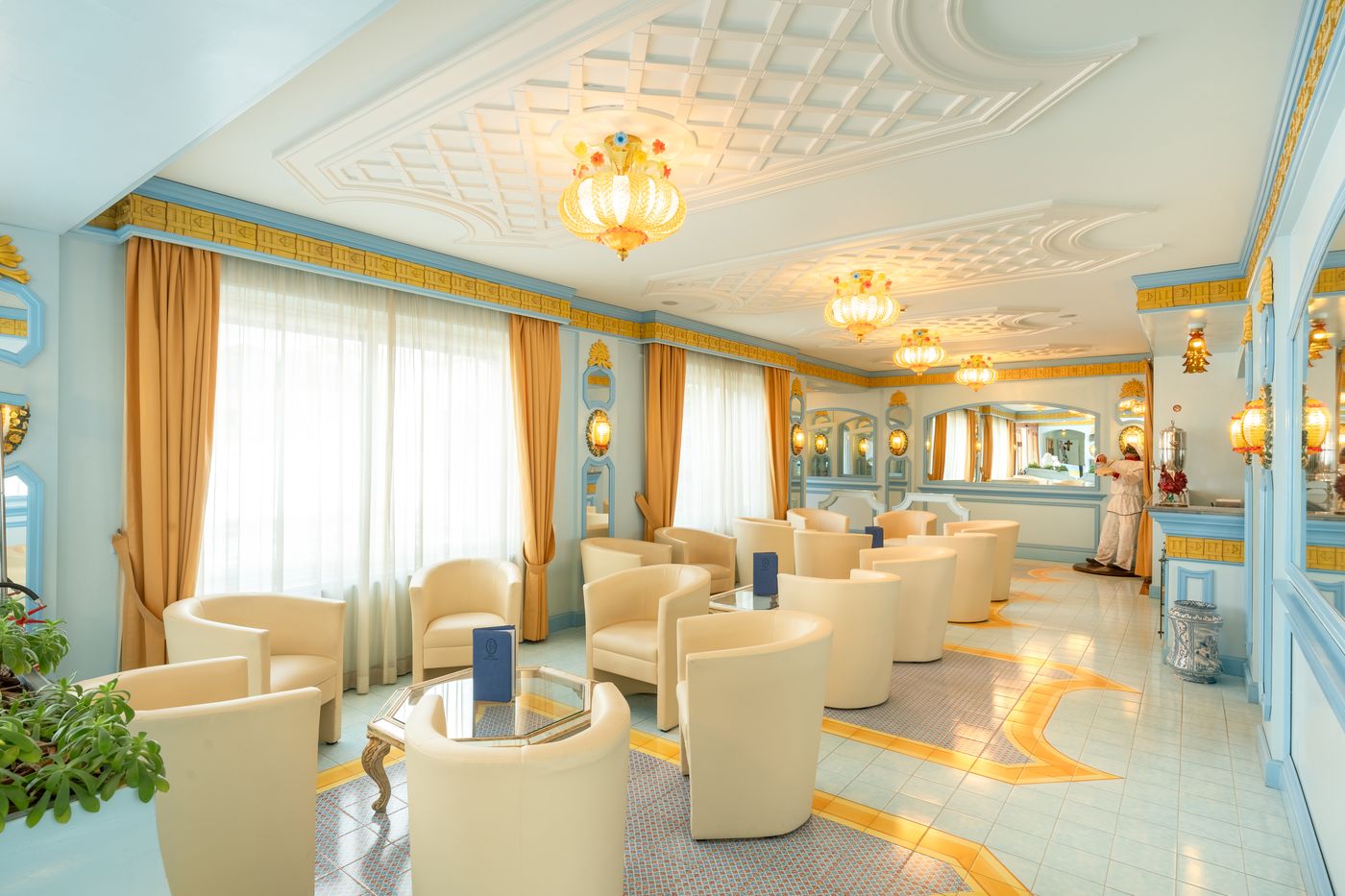 Eliseo-Park-s-Lobby-32