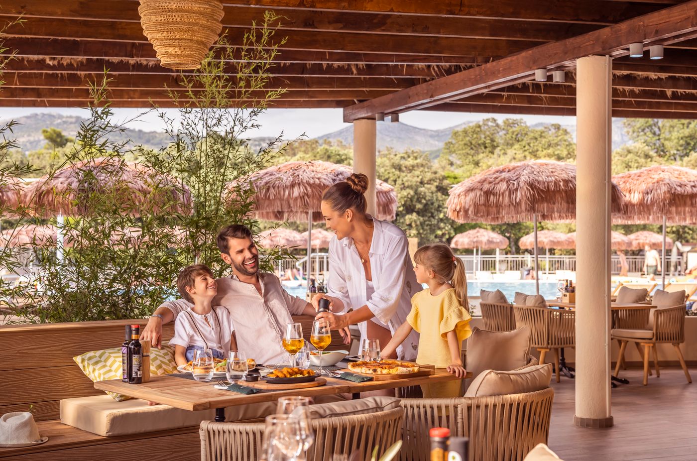 Tirena-Hotel-Restaurant-13