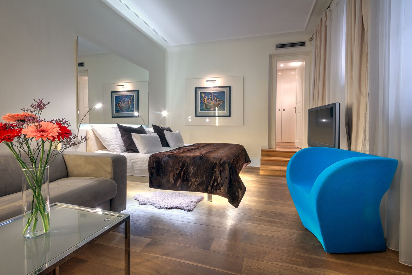 Three-Storks-Hotel-Room-11