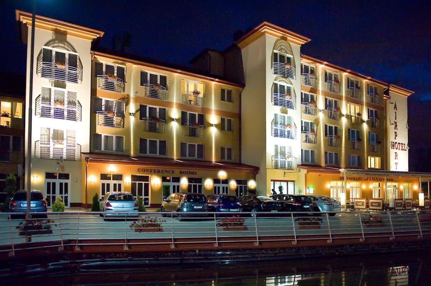 Airport-Hotel-Budapest-General-view-24