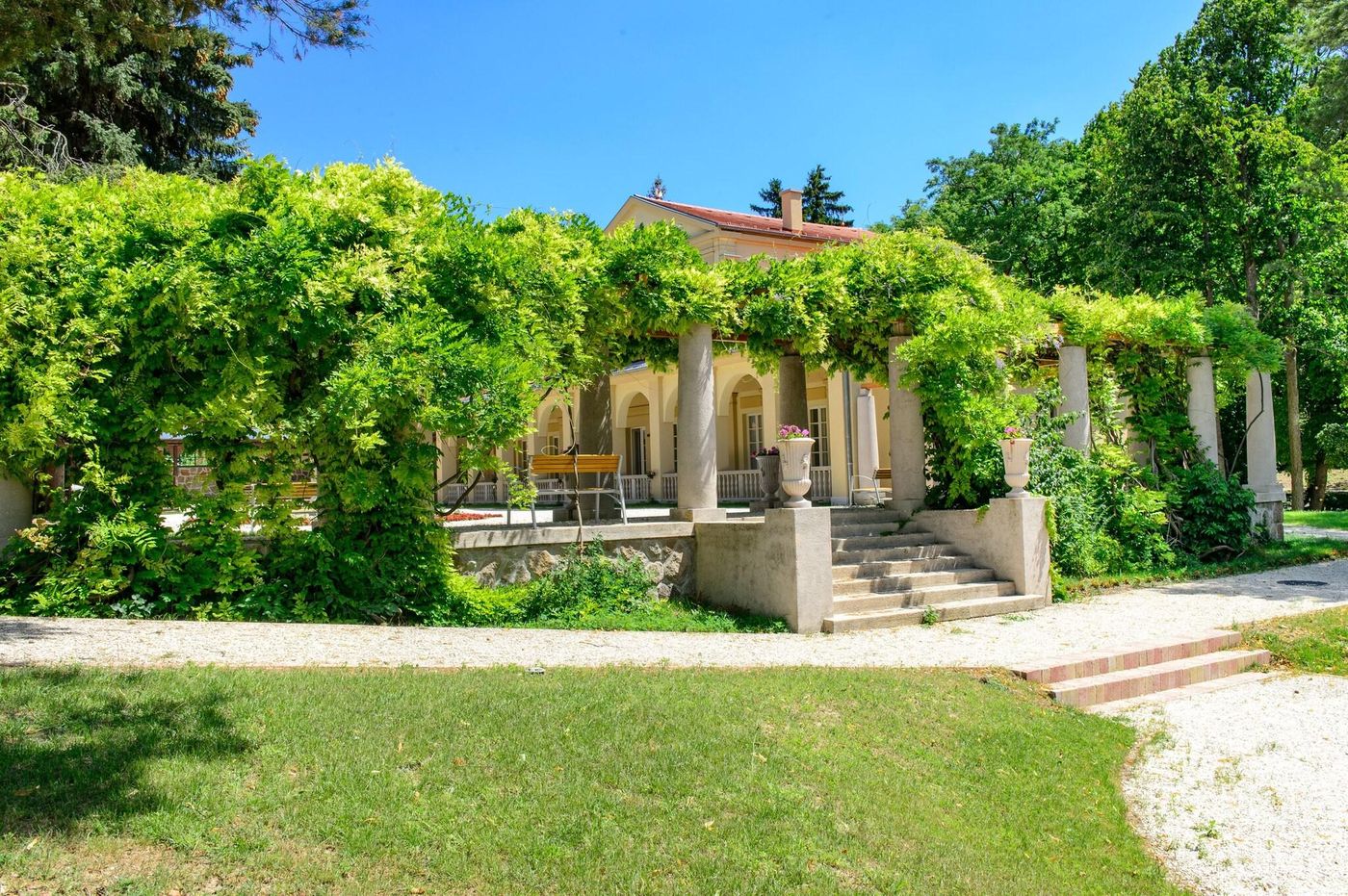 Klebelsberg-Kastely-General-view-3