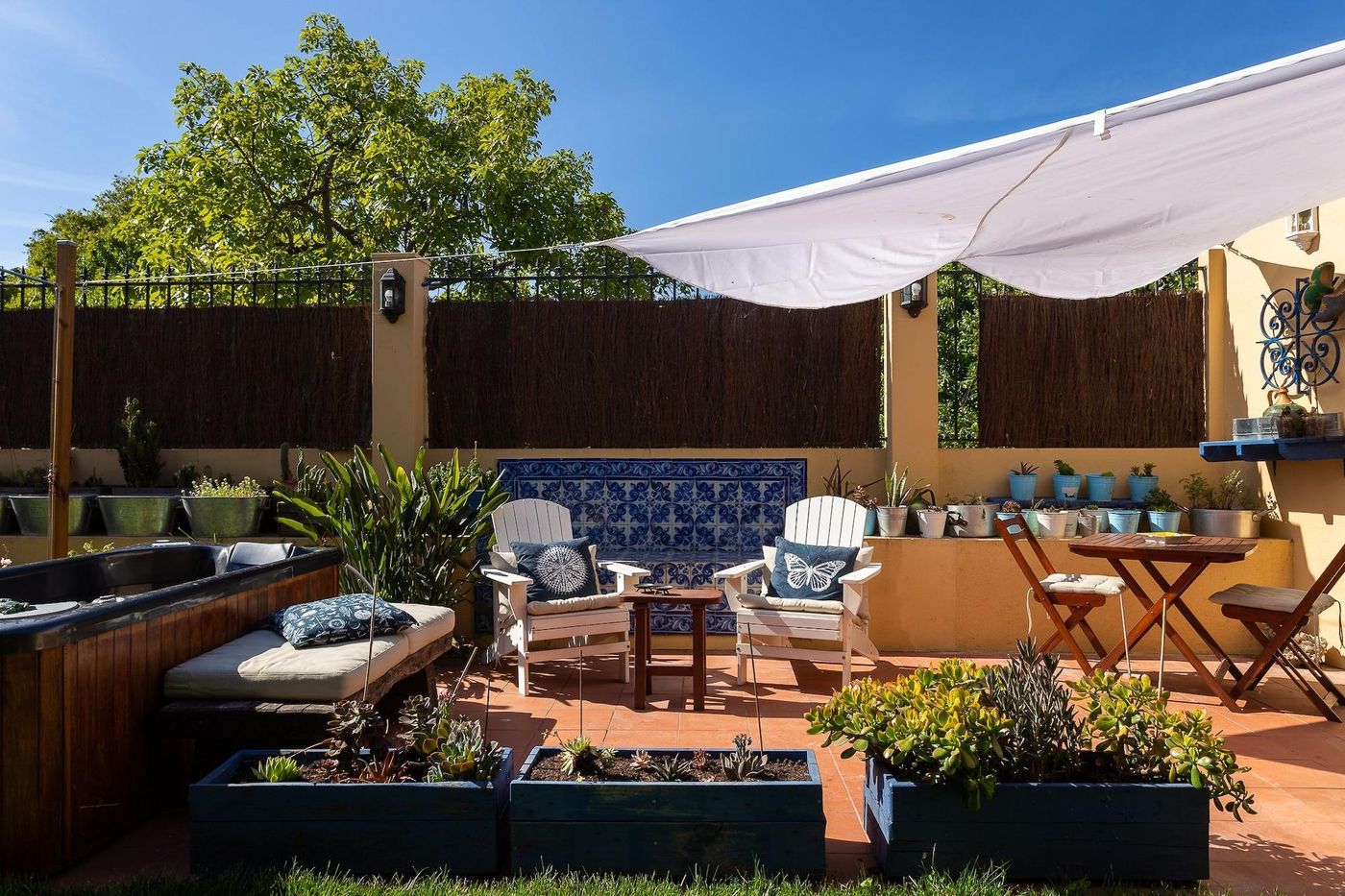 Geronimo-Guest-House-Bel-m-Terrace-42