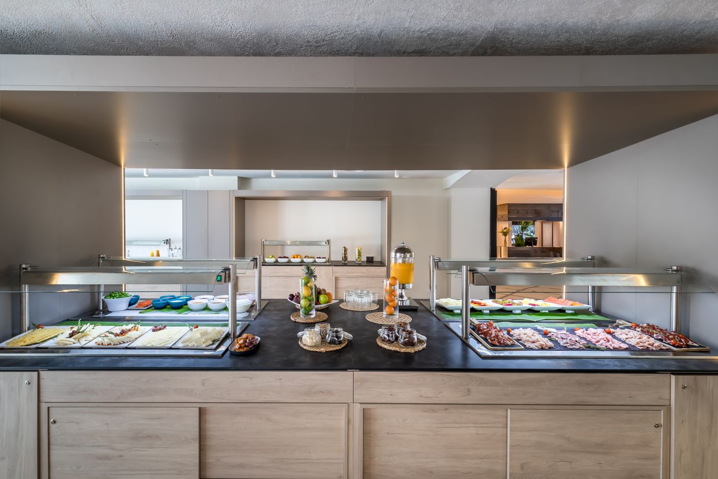 Occidental-Puerto-Ban--s-Restaurant-40