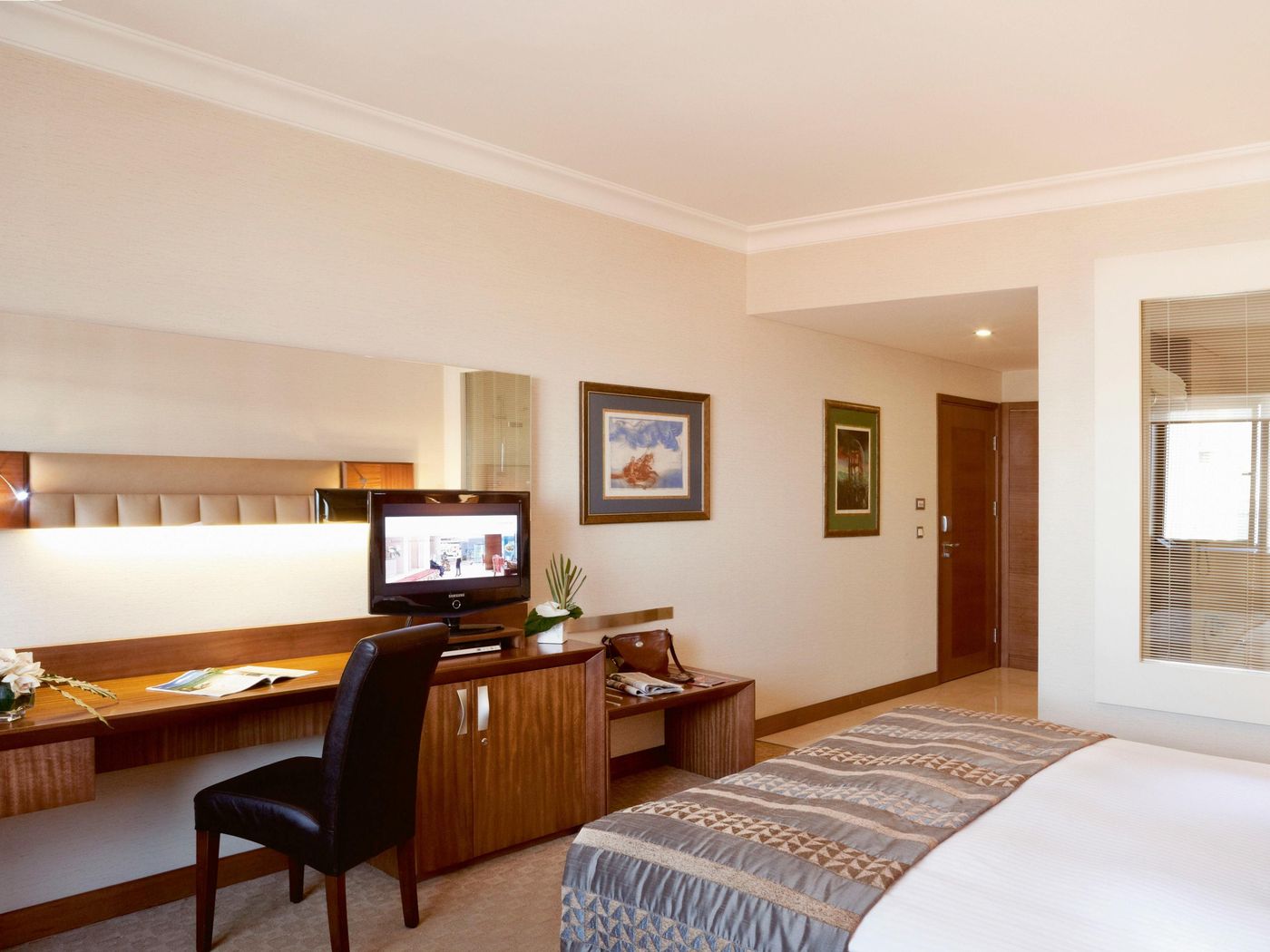 M----venpick-Hotel-Izmir-Room-16
