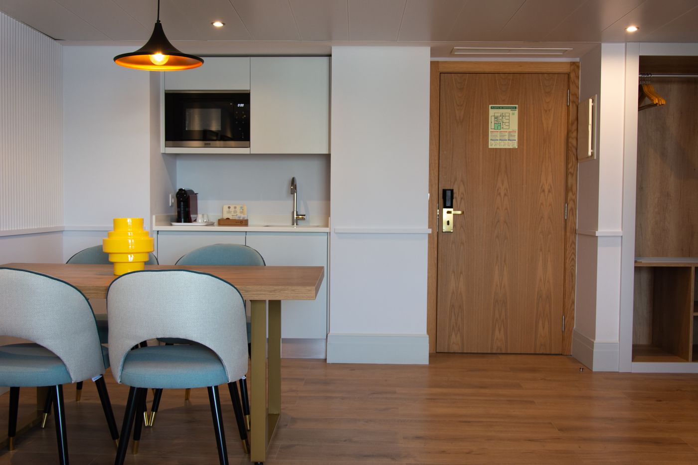 VIP-Executive-Suites-Do-Marques-Hotel-Room-6