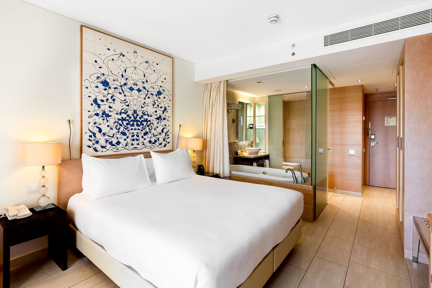 Hilton-Vilamoura-As-Cascatas-Golf-Resort---Spa-Room-36