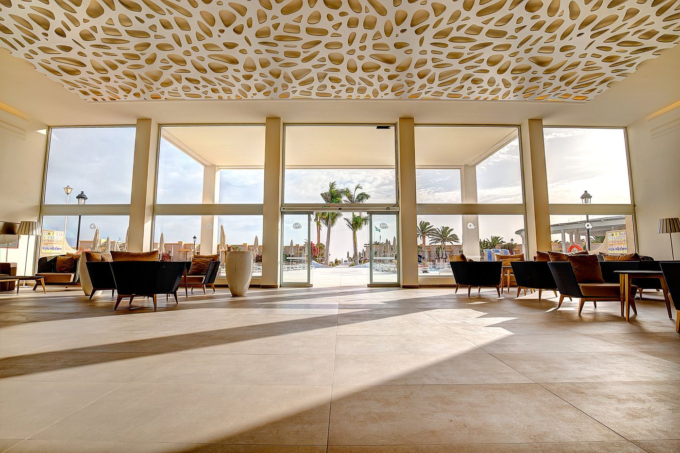 SBH-Monica-Beach-Lobby-24