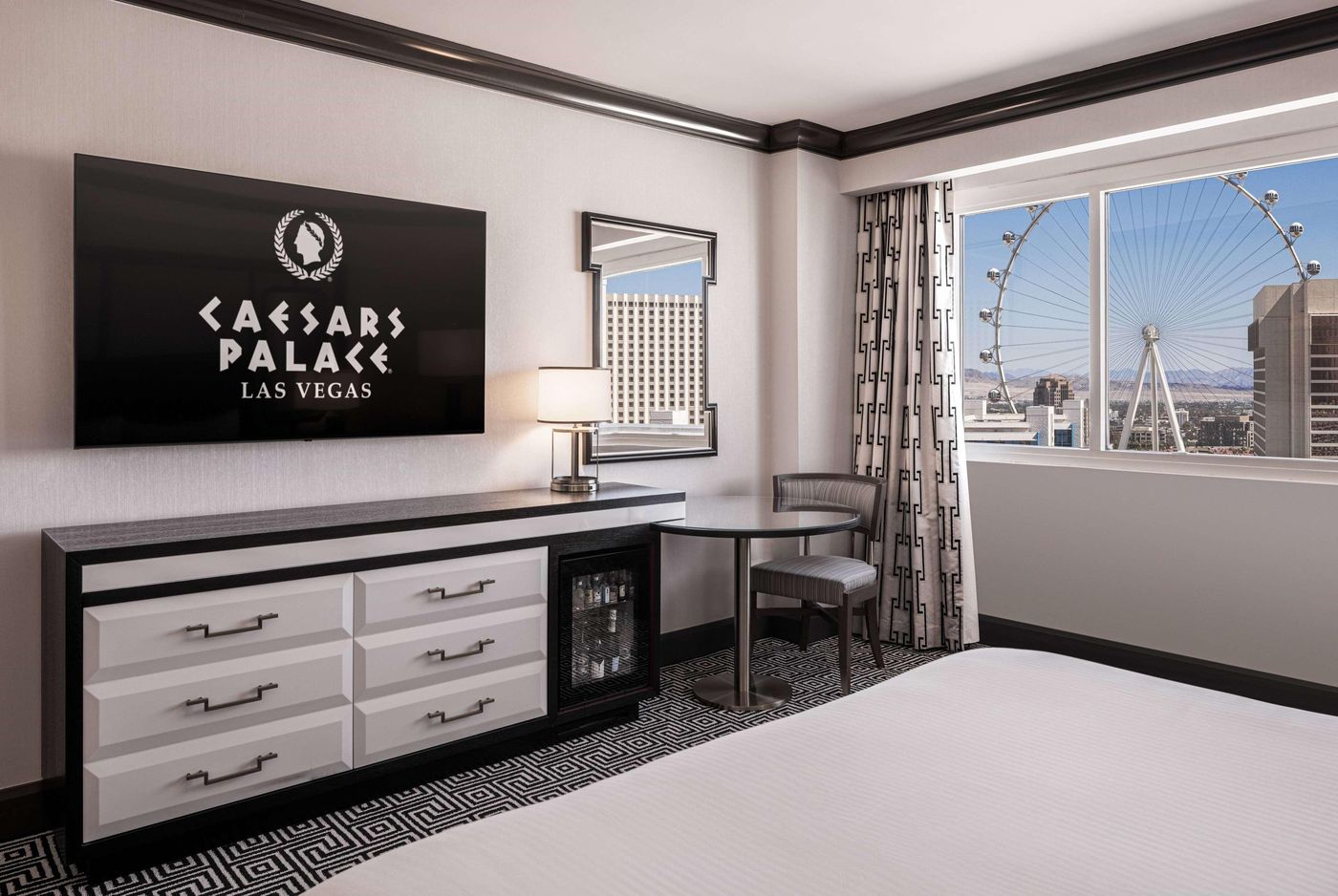 Caesars-Palace-Room-9