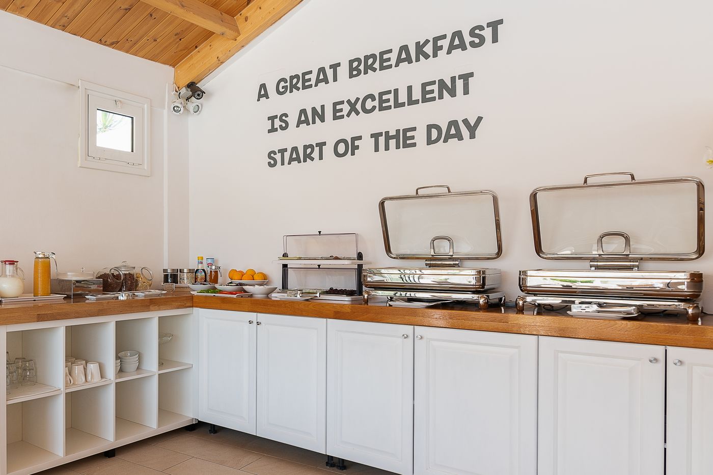 Nana-Angela-Apartments-Restaurant-42