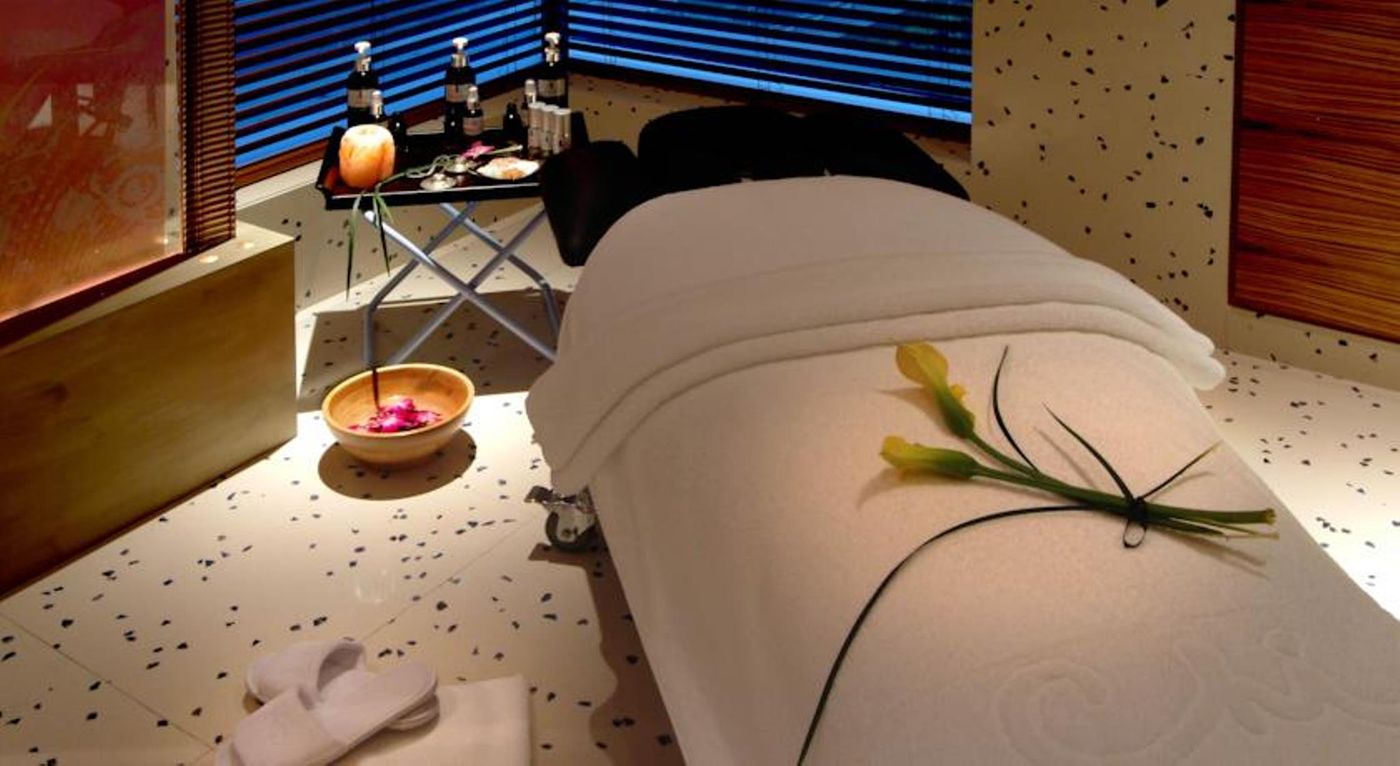 Shangri-la-Hotel-Dubai-Sports-and-Entertainment-70