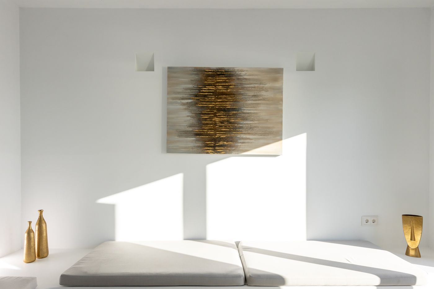 Heaven-s-Edge-Room-37