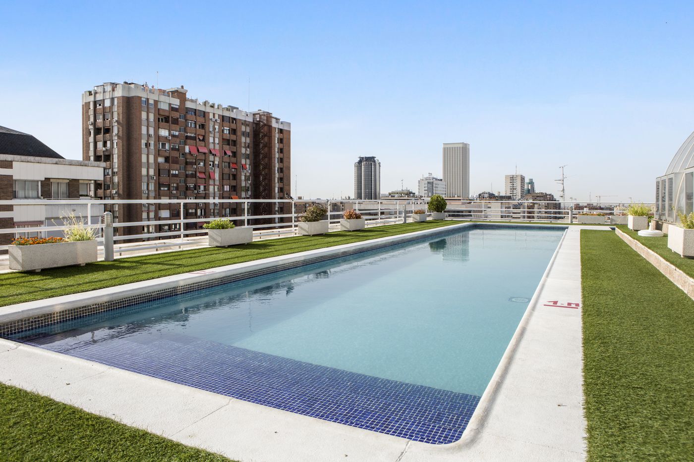 Aptos-Eurobuilding-2-Pool-4