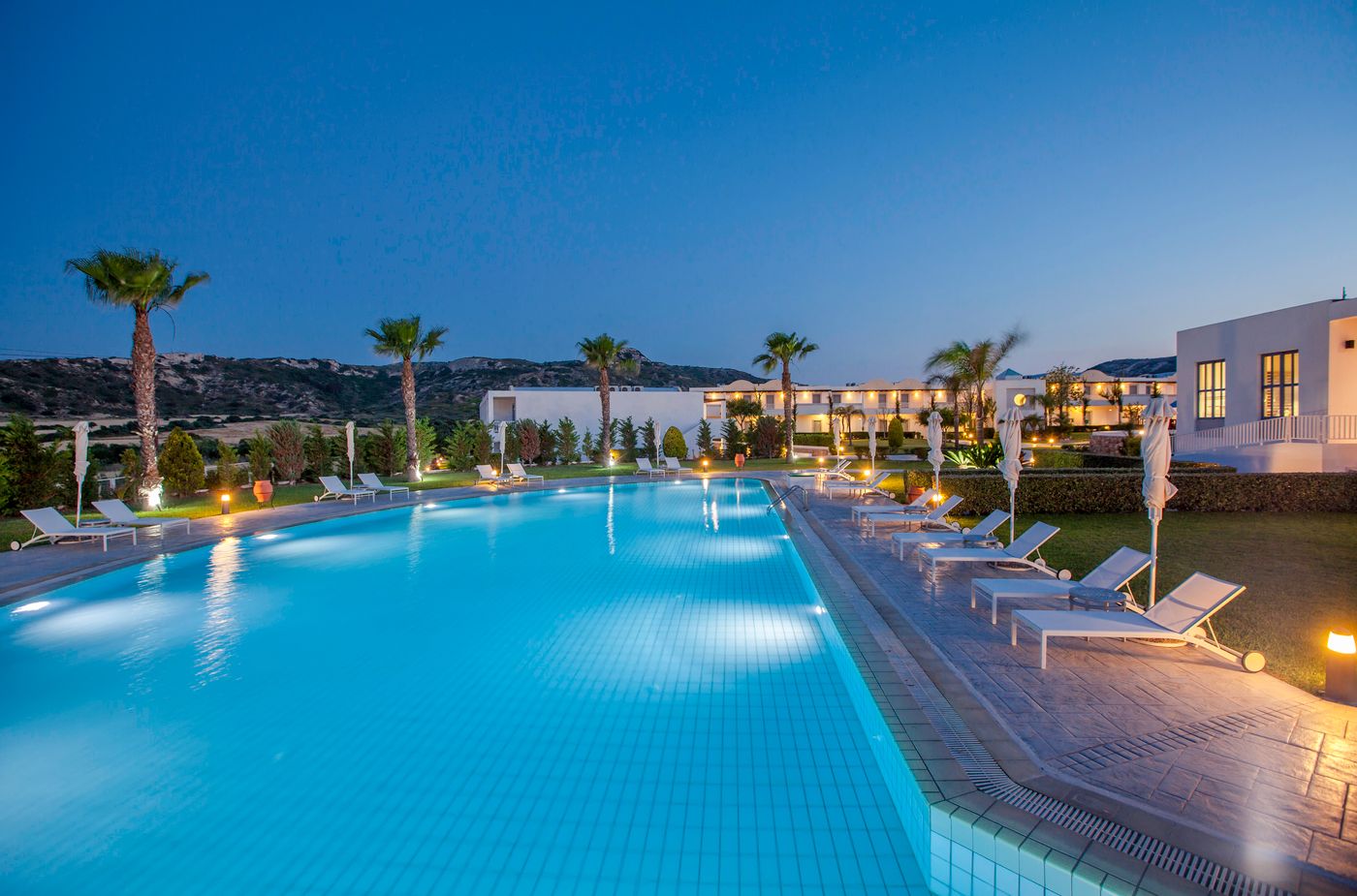 Lakitira-Suites-Pool-1