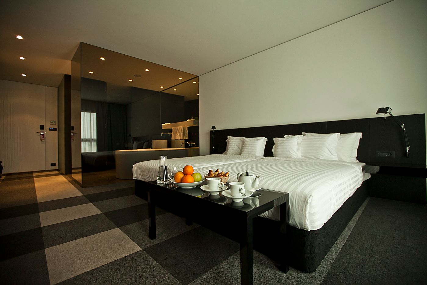 Graffit-Gallery-Hotel-Room-17