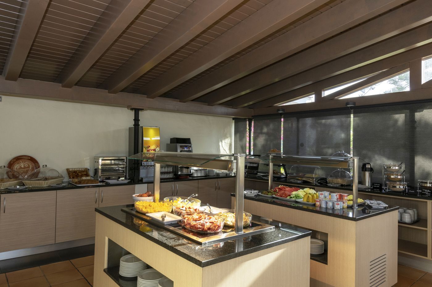 Rocha-Brava-Restaurant-57