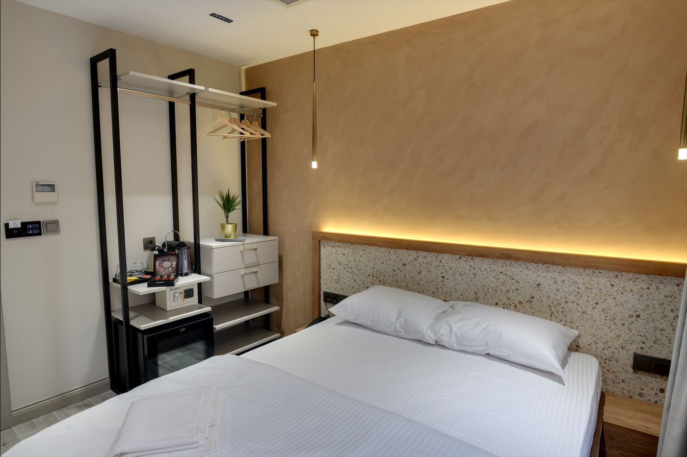21 Rooms Hotel-Turkey-Istanbul-Room-3