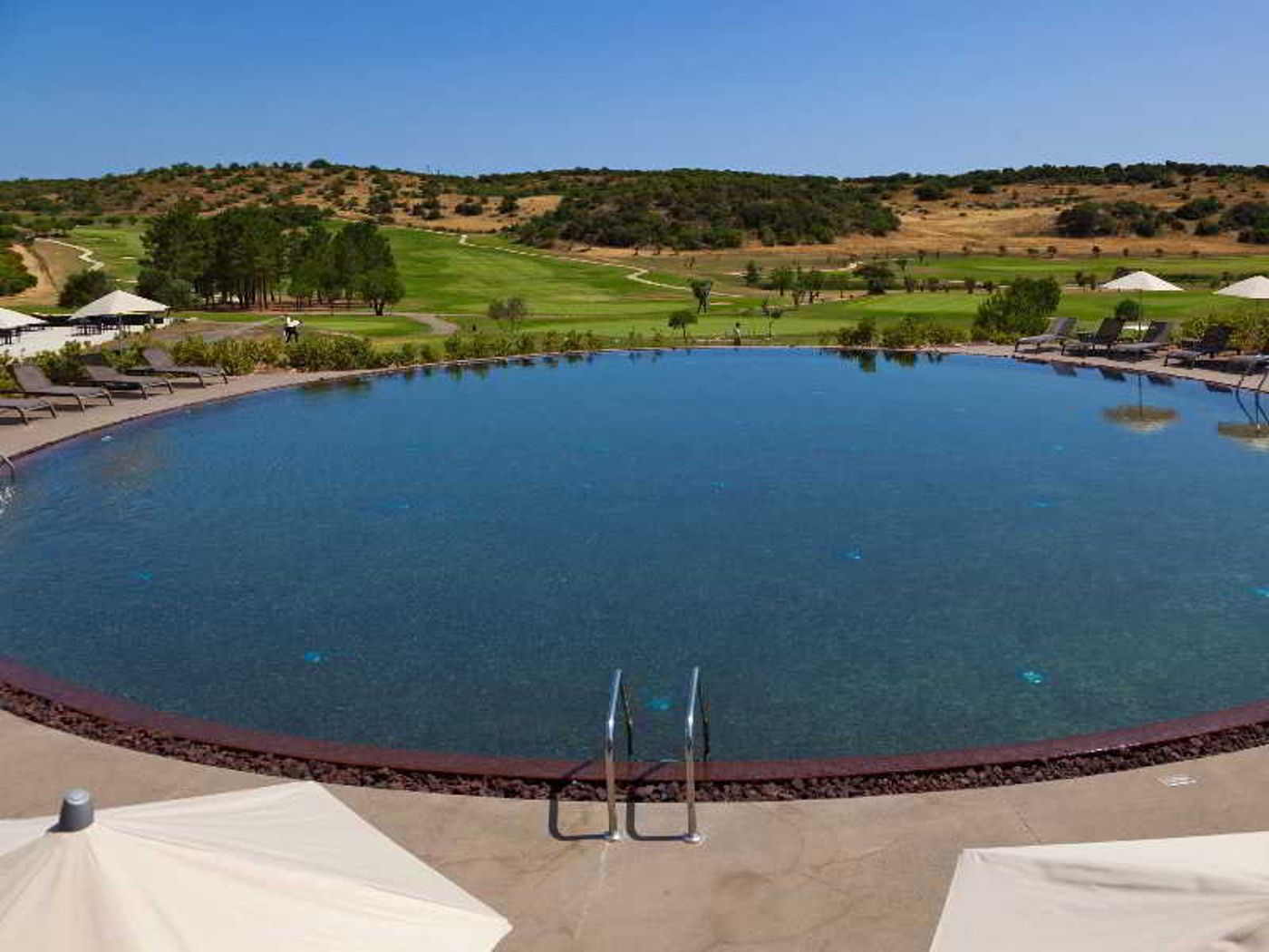 Morgado-Golf---Country-Club-Pool-5