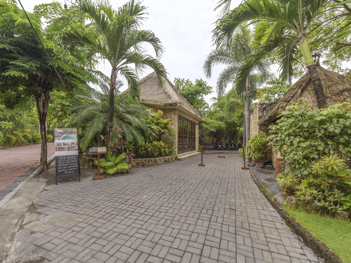 Villa Kubu Seminyak-Indonesia-SEMINYAK-General view-4