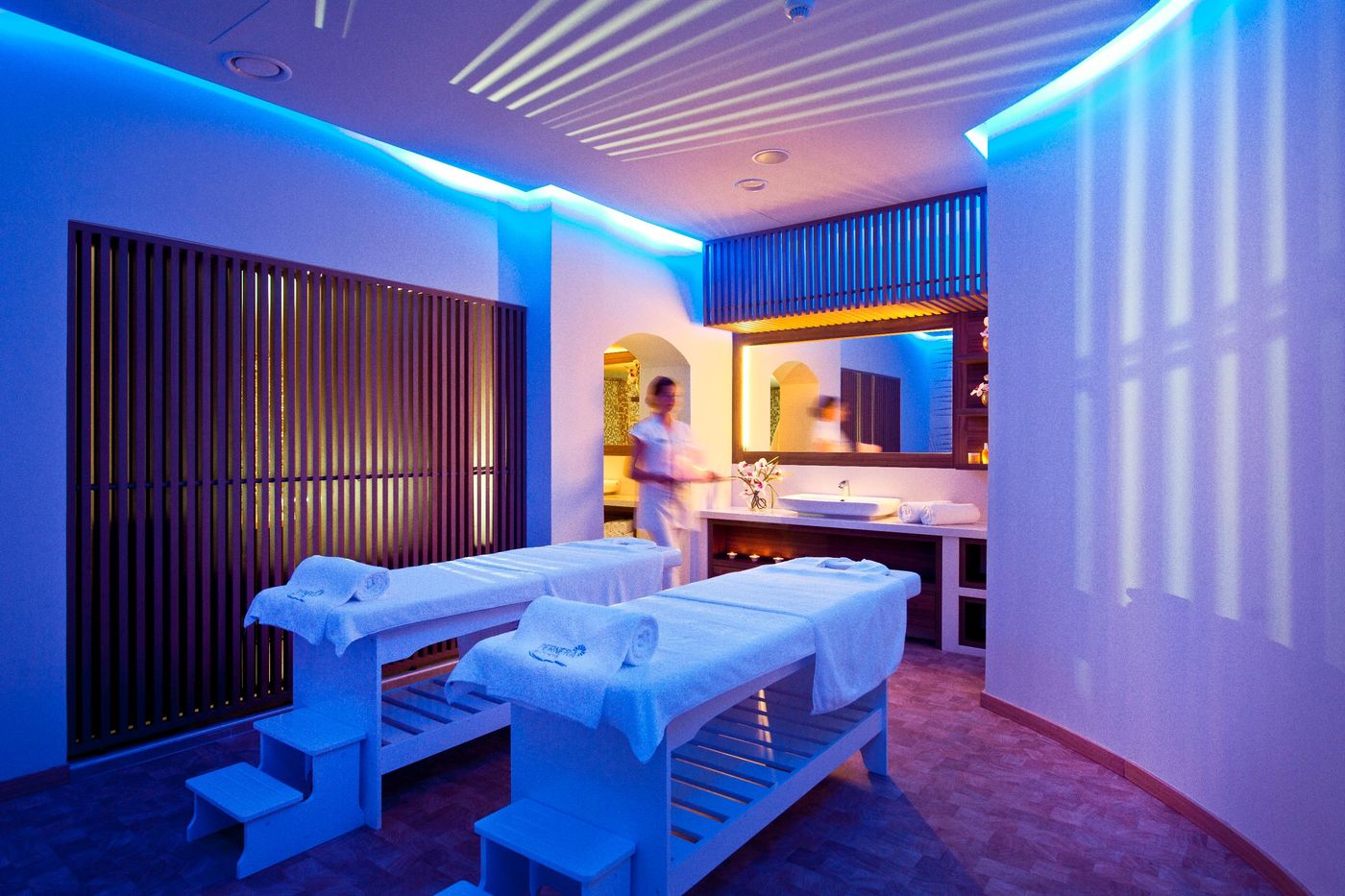 Hotel-Pernera-Beach-Sports-and-Entertainment-54