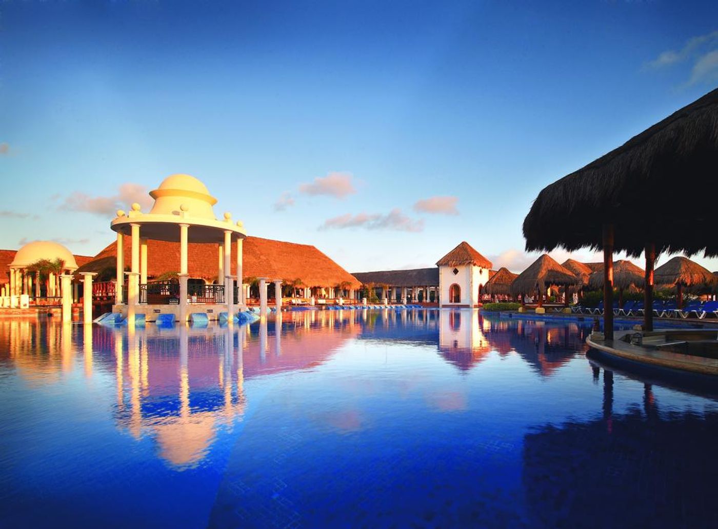 Now Sapphire Riviera Cancun