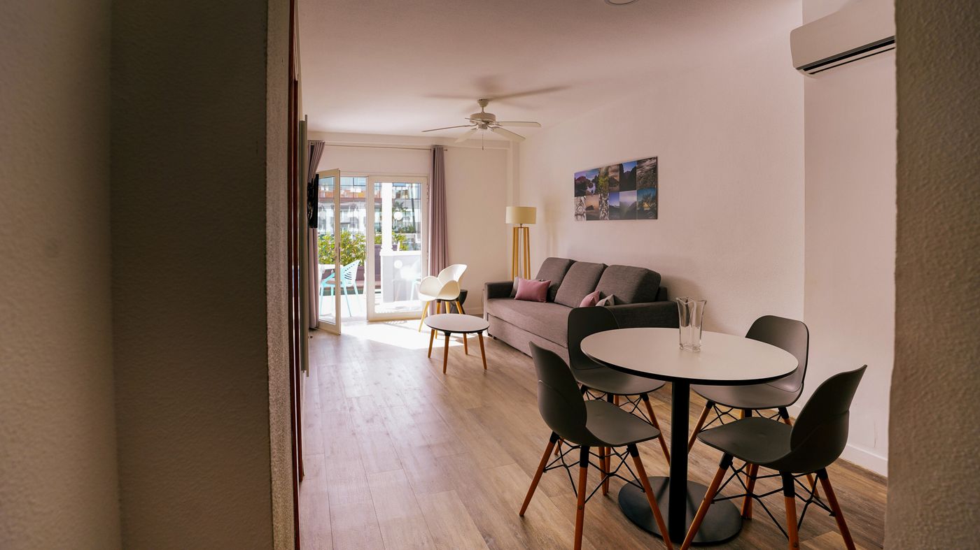 Coral-Compostela-Beach-Golf-Apartments-Room-25