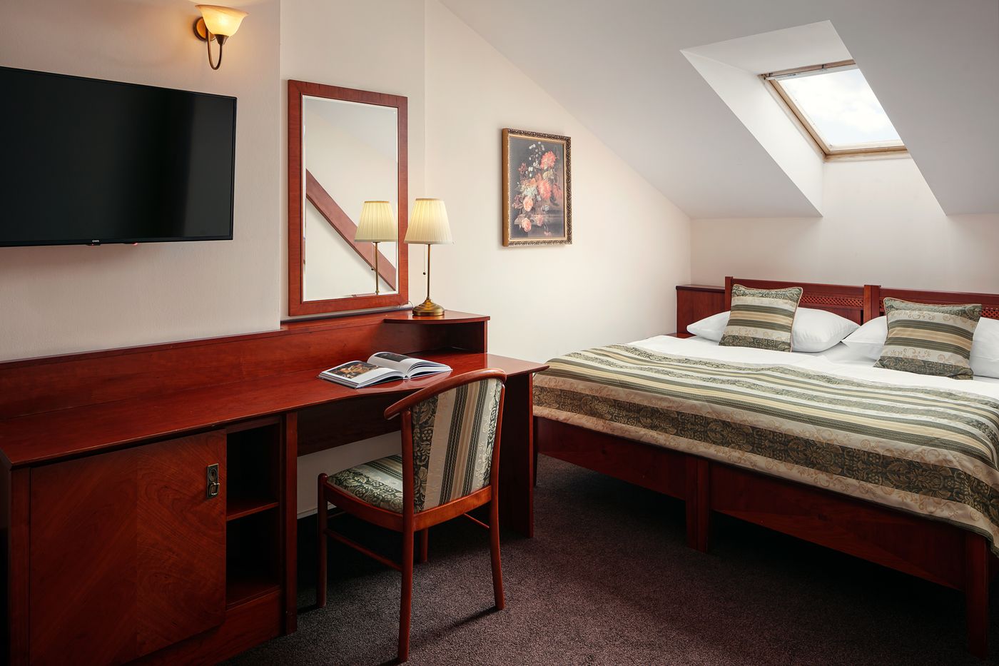 Amigo-City-Centre-Room-16