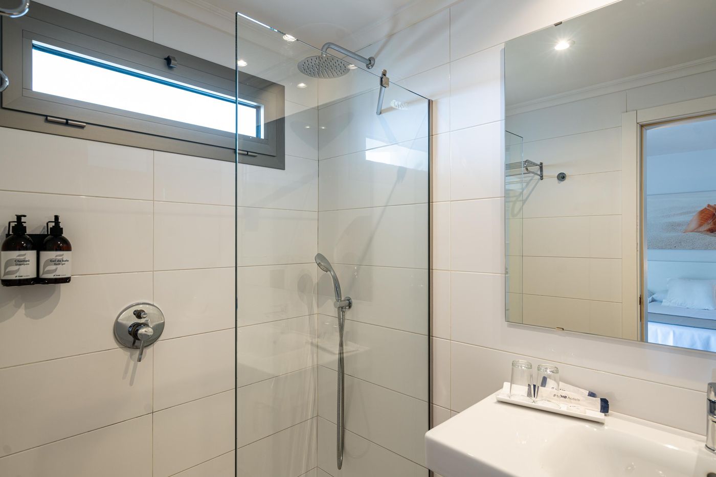 17.02.26 THB Maria Isabel