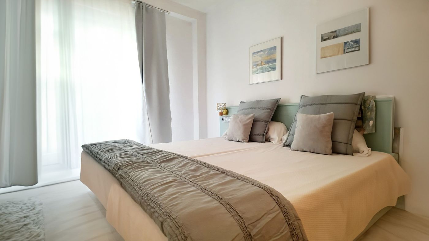 Fleming Center by Punta25